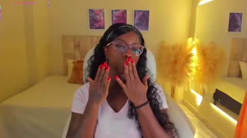 Snapshot of ananya_kay01 chatting on 16, 7, 2026 A N A my connection hours are from 600 pm to 12 pm Colombian time online show from 16, 7, 2026