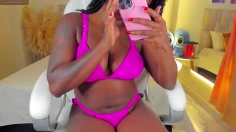 Snapshot of ananya_kay01 chatting on 19, 7, 2026 A N A my connection hours are from 600 pm to 12 pm Colombian time online show from 19, 7, 2026
