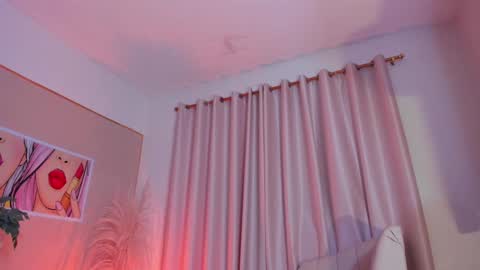 Snapshot of anaskinny chatting on 3, 2, 2025 Ana online show from 3, 2, 2025