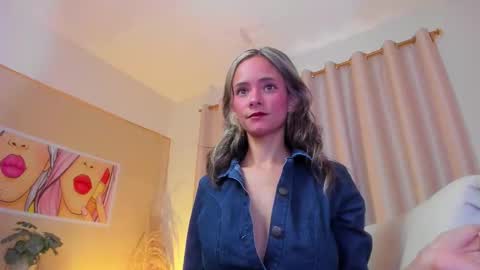 Snapshot of anaskinny chatting on 17, 9, 2025 Ana online show from 17, 9, 2025
