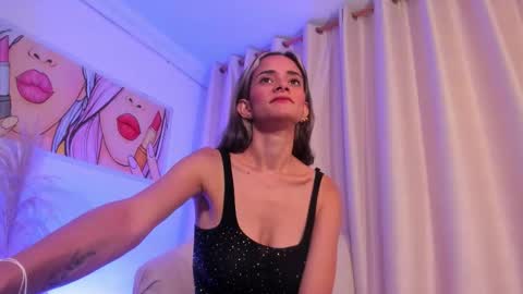 Snapshot of anaskinny chatting on 11, 10, 2025 Ana online show from 11, 10, 2025