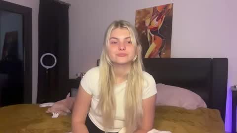 Snapshot of anasova chatting on 6, 11, 2025 Ana online show from 6, 11, 2025