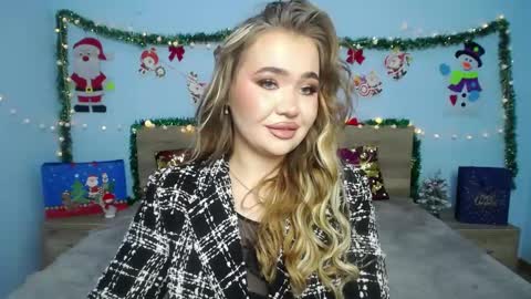 Snapshot of anastacyyellig chatting on 31, 12, 2024 anastacyyellig online show from 31, 12, 2024