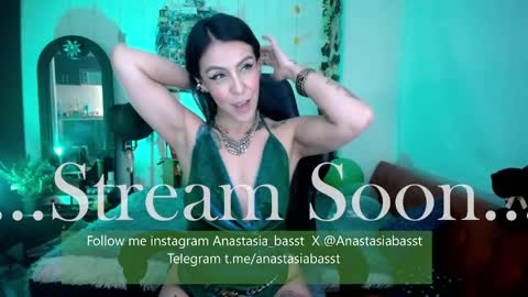 Jennyfer.... but u can say me Anastasia online show from 20, 5, 2026