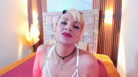 Snapshot of anastasiataylor_ chatting on 20, 1, 2025 Ana 3 online show from 20, 1, 2025