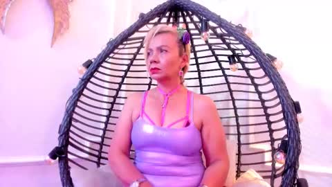 Snapshot of anastasiataylor_ chatting on 9, 3, 2025 Ana 3 online show from 9, 3, 2025