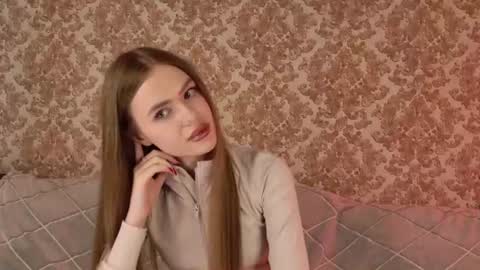 anayalowe online show from 15, 6, 2026