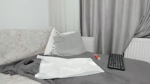 Snapshot of anayscaandy chatting on 15, 2, 2025 Andreea online show from 15, 2, 2025