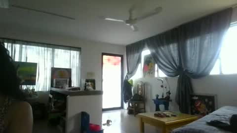 Anda Vargas online show from 8, 2, 2025