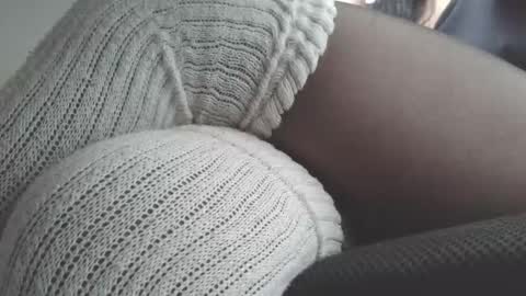 Snapshot of anddrea_ chatting on 16, 11, 2025 online show from 16, 11, 2025