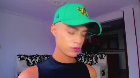 Snapshot of anddy_grey1 chatting on 21, 1, 2025 Dani 3 online show from 21, 1, 2025