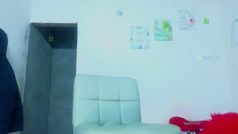 andie      Send your love who needs it online show from 26, 11, 2025