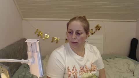 Snapshot of andorphina chatting on 2, 1, 2025 Andorphin online show from 2, 1, 2025