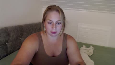 Snapshot of andorphina chatting on 12, 9, 2025 Andorphin online show from 12, 9, 2025
