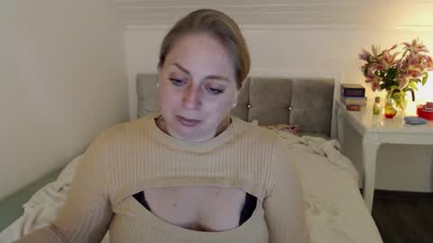 Snapshot of andorphina chatting on 6, 10, 2025 Andorphin online show from 6, 10, 2025