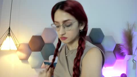 Snapshot of andracyruss chatting on 2, 1, 2025 Andra Cyrus online show from 2, 1, 2025