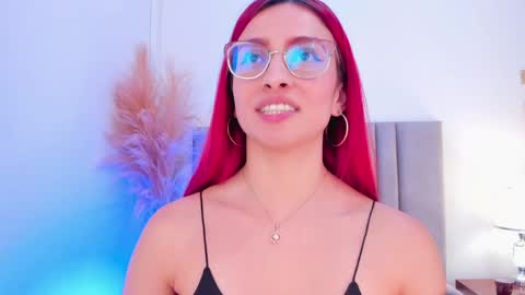 Snapshot of andracyruss chatting on 8, 1, 2025 Andra Cyrus online show from 8, 1, 2025