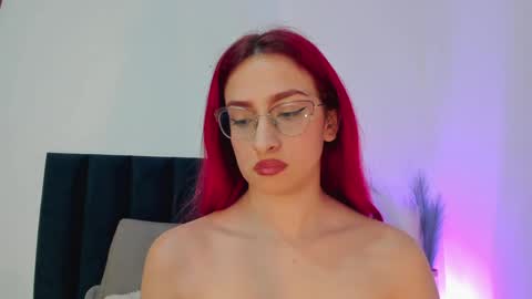 Snapshot of andracyruss chatting on 1, 2, 2025 Andra Cyrus online show from 1, 2, 2025