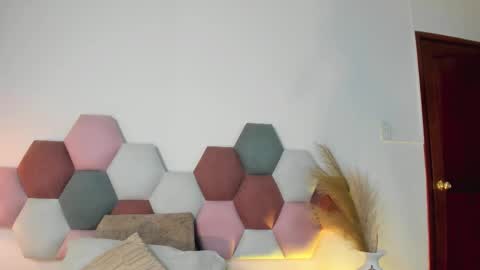 Snapshot of andracyruss chatting on 5, 10, 2025 Andra Cyrus online show from 5, 10, 2025