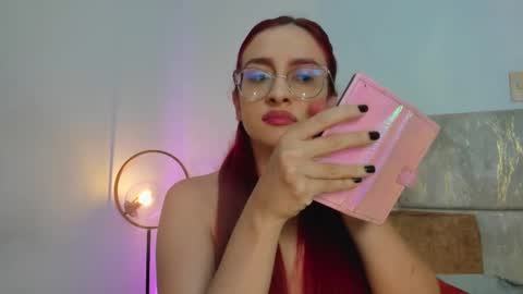Snapshot of andracyruss chatting on 8, 10, 2025 Andra Cyrus online show from 8, 10, 2025