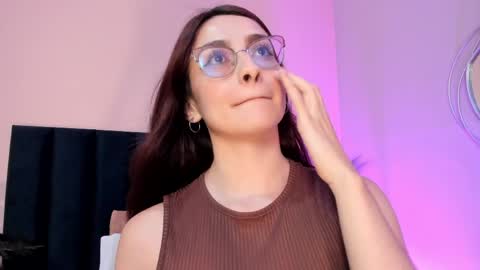 Andra Cyrus online show from 9, 4, 2026