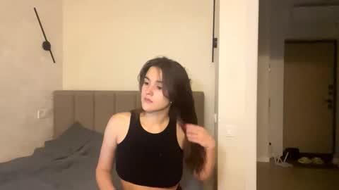 Snapshot of andradosher chatting on 3, 11, 2025 Sophie Lane online show from 3, 11, 2025