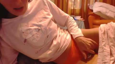 Snapshot of andrasweetie chatting on 17, 10, 2025 Andra online show from 17, 10, 2025