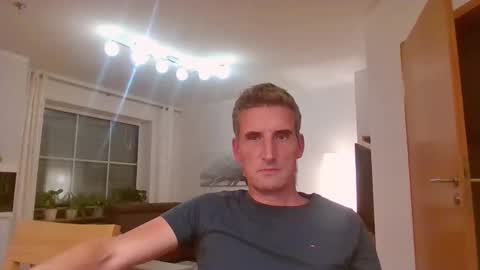 Name online show from 15, 9, 2025