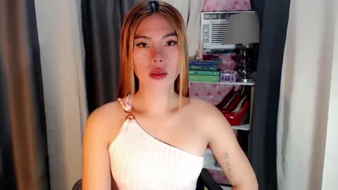 andrea06121998 online show from 23, 2, 2026