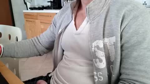 andrea_feetlover online show from 3, 11, 2025