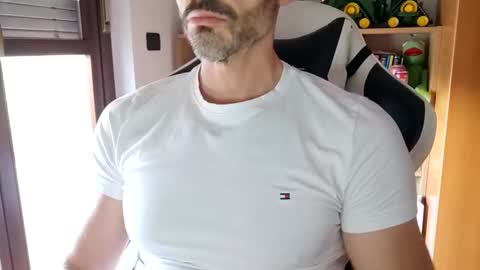 Snapshot of andrea_feetlover chatting on 9, 5, 2026 andrea_feetlover online show from 9, 5, 2026