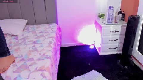  Andrea  online show from 7, 10, 2025