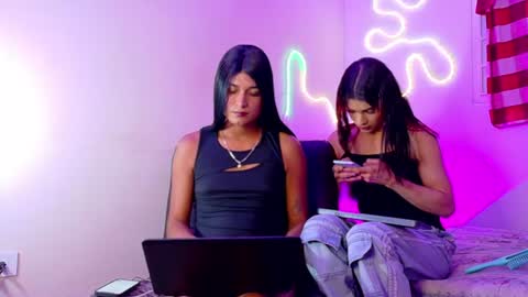 andrea_r_ online show from 24, 7, 2026
