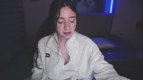 Snapshot of andrea_ramoss_ chatting on 12, 3, 2025 Andrea Ramos online show from 12, 3, 2025