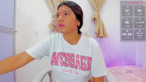 Snapshot of andrea_sancheez chatting on 1, 12, 2025 Andrea online show from 1, 12, 2025