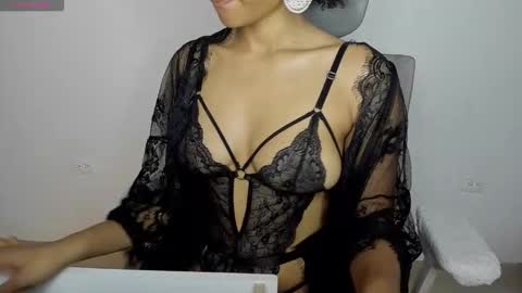 Snapshot of andrearboleda chatting on 21, 10, 2025 Andrea online show from 21, 10, 2025