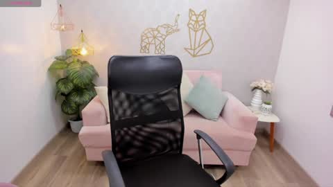 Snapshot of andrecastaneda chatting on 27, 1, 2025 Andre Castaneda online show from 27, 1, 2025