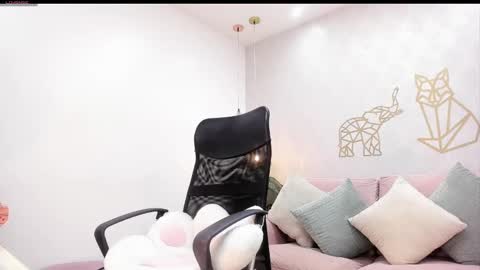 Snapshot of andrecastaneda chatting on 26, 2, 2025 Andre Castaneda online show from 26, 2, 2025