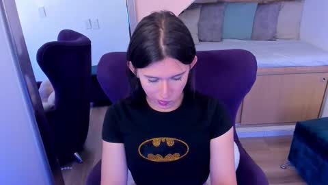 Snapshot of andrecastaneda chatting on 23, 10, 2025 Andre Castaneda online show from 23, 10, 2025