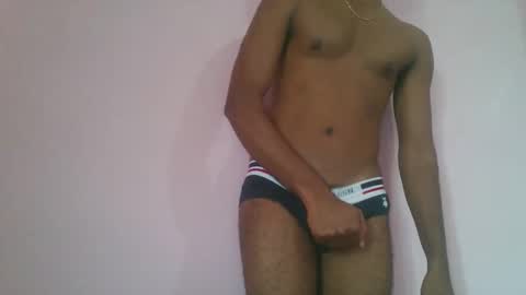 Snapshot of andres01_ chatting on 12, 11, 2025 andres01_ online show from 12, 11, 2025