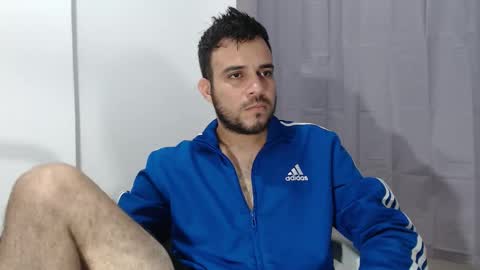 Snapshot of andres_blanco_ chatting on 19, 10, 2025 i am Andres online show from 19, 10, 2025