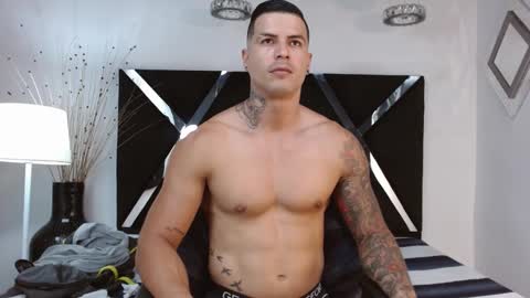 insta andres clark  online show from 26, 2, 2025