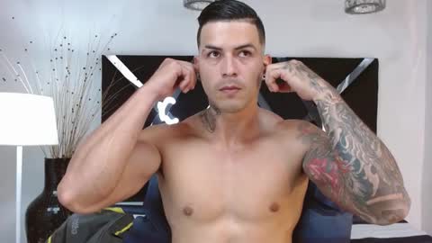 insta andres clark  online show from 27, 2, 2025