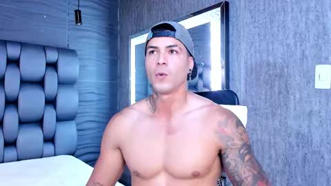 insta andres clark  online show from 22, 12, 2025