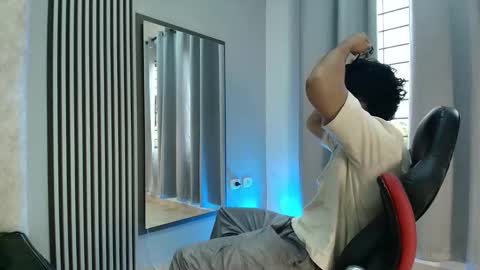 Snapshot of andres_cream chatting on 16, 9, 2025 andres_cream online show from 16, 9, 2025