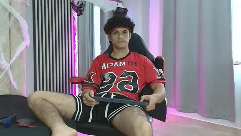 Snapshot of andres_cream chatting on 18, 10, 2025 andres_cream online show from 18, 10, 2025