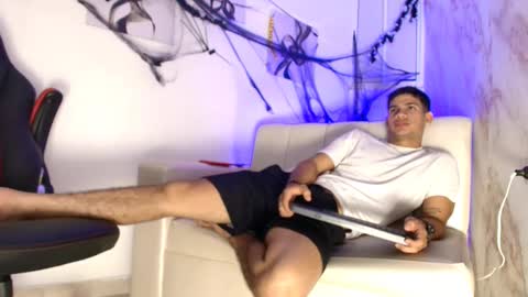 andres_stud online show from 29, 10, 2025