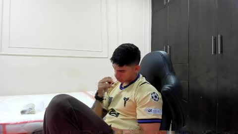 andres_stud online show from 18, 4, 2026