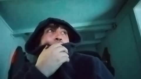 Snapshot of andresby0x chatting on 10, 10, 2025 andresby0x online show from 10, 10, 2025