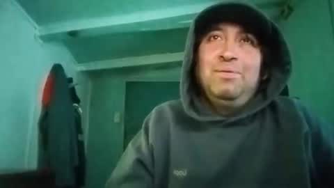 Snapshot of andresby0x chatting on 11, 10, 2025 andresby0x online show from 11, 10, 2025